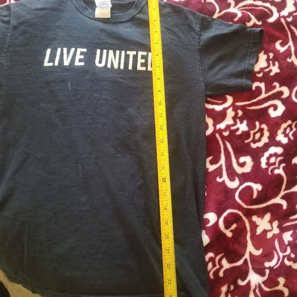 LIVE UNITED Preloved Top - Picture 2 of 7